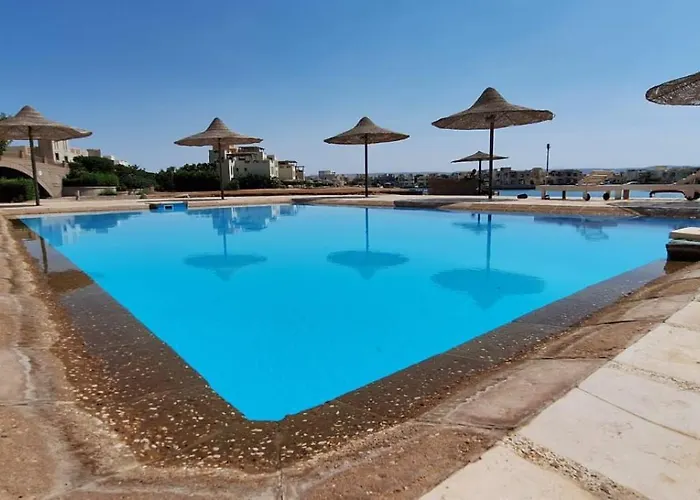 El Gouna Fanadir, 2br Lagoon Overlooking Pool Ferienhaus