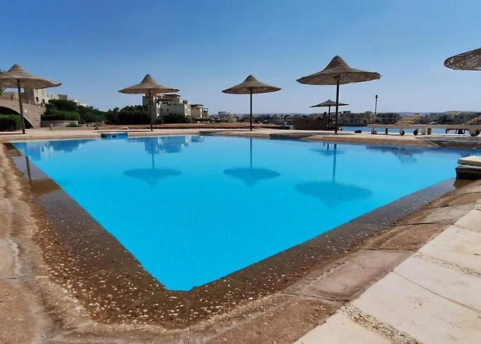 El Gouna Fanadir, 2br Lagoon Overlooking Pool *