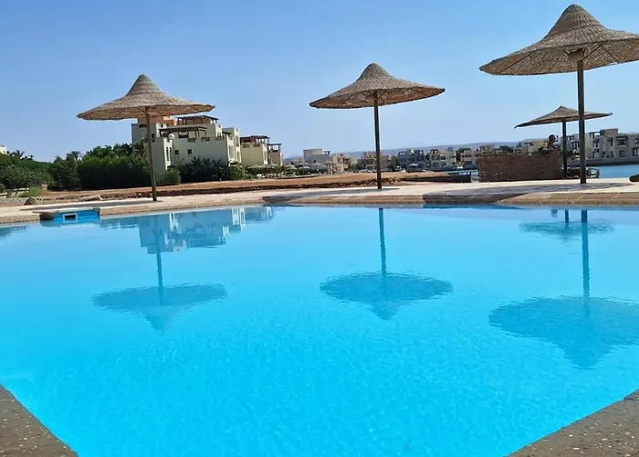 El Gouna Fanadir, 2br Lagoon Overlooking Pool Ferienhaus *